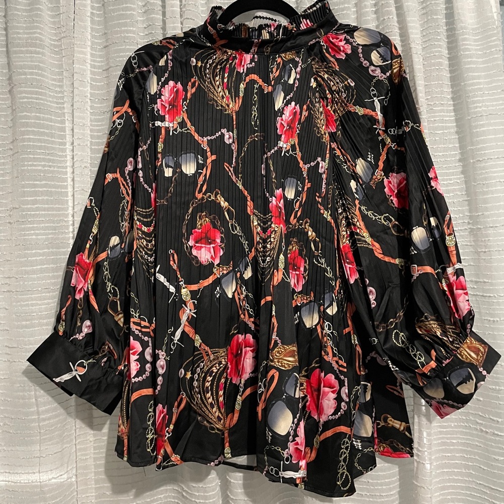 Excellent blouse for work!!!